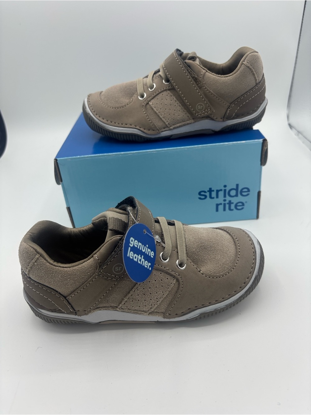 Stride Rite Kids' Taupe Leather Hook-and-Loop Sneaker 10 Wide